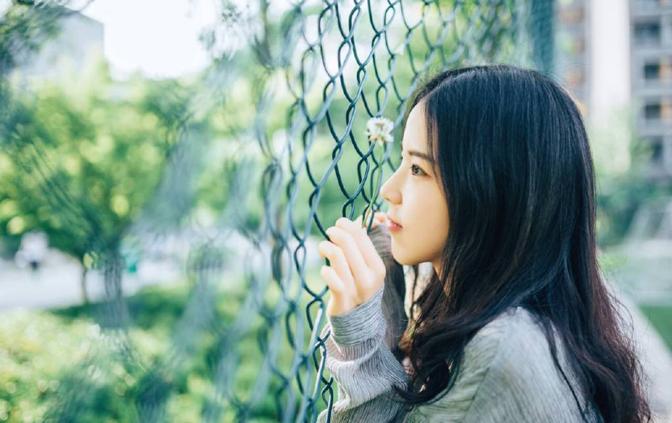 生活不是只有爱情，但你是我的生活。